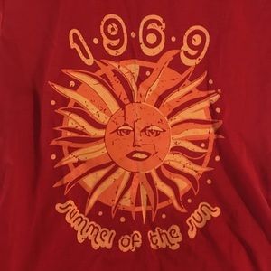 Red T-shirt “1969 summer of the sun”
